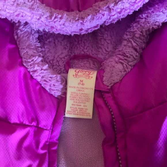 Jacket 🧥 - Picture 2 of 6